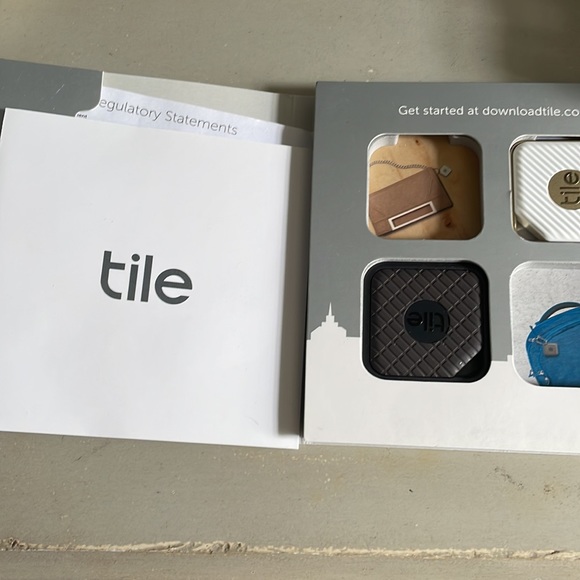 Tile Pro Sport Keychain tracker 2 pack - Picture 3 of 9